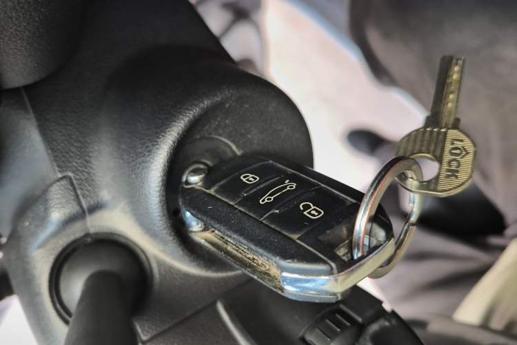Used Peugeot 3008 2015 1.6THP Roland Garros Edition Vehicle Key
