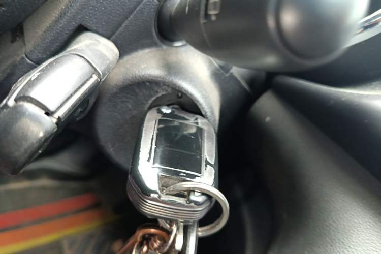 Used Peugeot 3008 2015 2.0L Automatic Trend Edition Vehicle Key