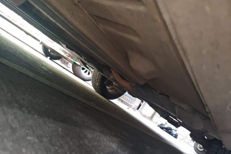 Used Peugeot 3008 2015 2.0L Automatic Classic Edition Chassis Front Left