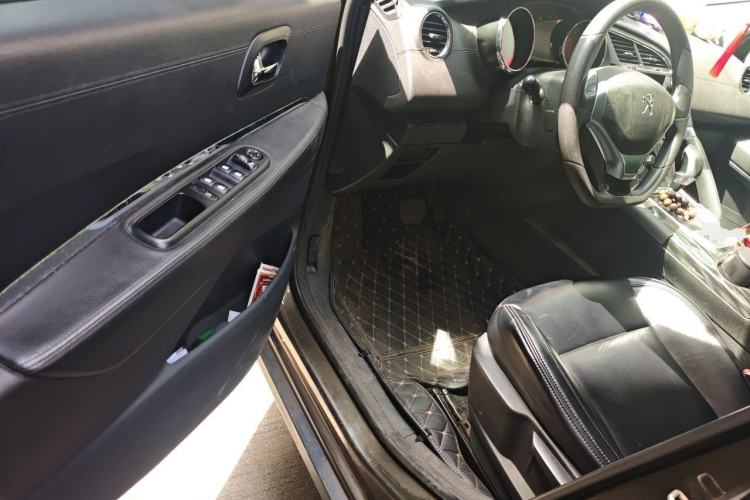 Used Peugeot 3008 2015 2.0L Automatic Classic Edition Driver Seat