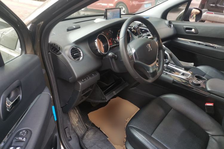 Used Peugeot 3008 2015 1.6THP Automatic Classic Edition Driver Seat