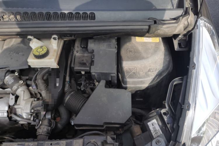 Used Peugeot 3008 2015 1.6THP Automatic Classic Edition Engine Bay Left