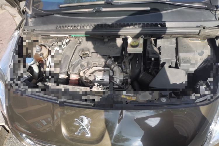 Used Peugeot 3008 2015 1.6THP Automatic Classic Edition Engine Bay