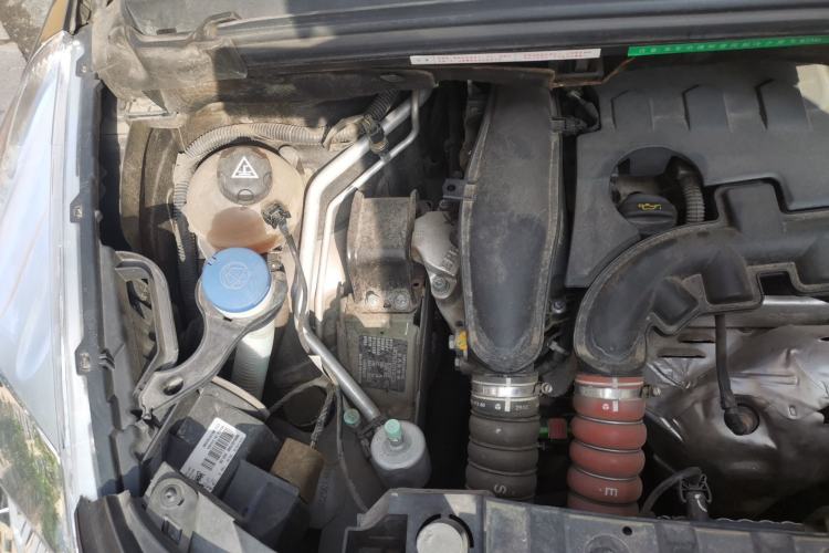 Used Peugeot 3008 2015 1.6THP Automatic Classic Edition Engine Bay Right