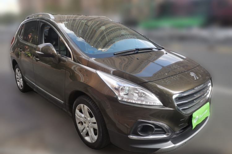 Used Peugeot 3008 2015 1.6THP Automatic Classic Edition Front Right 45 Deg