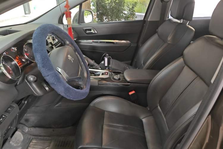 Used Peugeot 3008 2015 1.6THP Automatic Prestige Edition Left Front Seat
