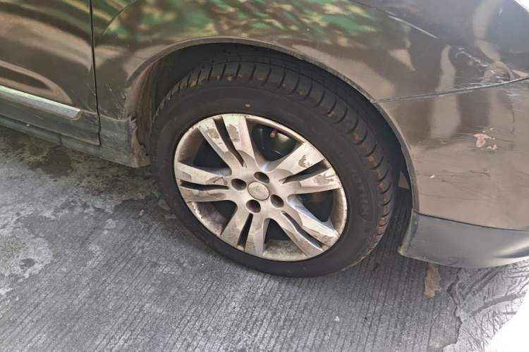 Used Peugeot 3008 2015 2.0L Automatic Classic Edition Right Front Wheel Hub