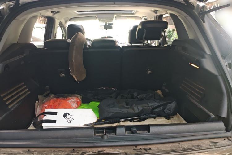 Used Peugeot 3008 2015 2.0L Automatic Classic Edition Trunk