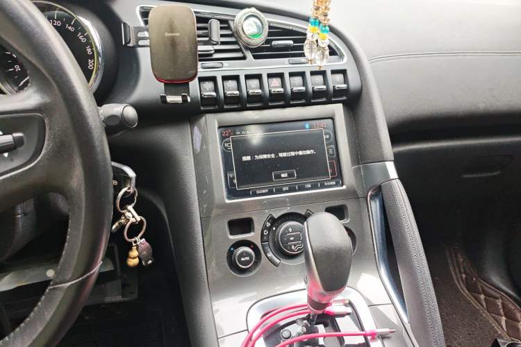 Used Peugeot 3008 2016 1.6THP Automatic Prestige Edition Audio And AC Panel