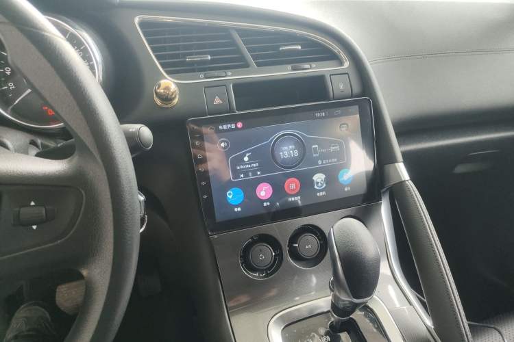 Used Peugeot 3008 2016 2.0L Automatic Classic Edition Audio And AC Panel