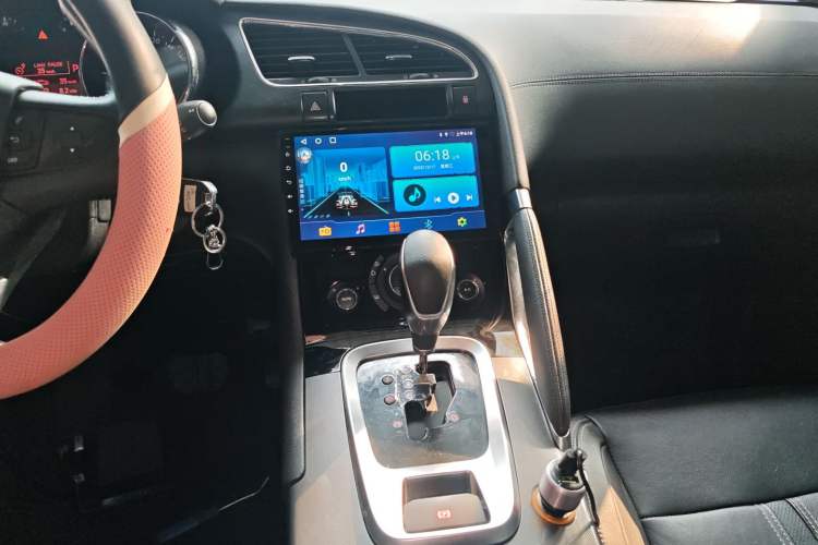 Used Peugeot 3008 2016 1.6THP Automatic Trend Edition Audio And AC Panel