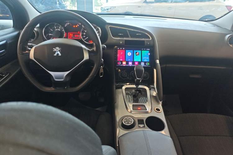 Used Peugeot 3008 2016 1.6THP Automatic Standard Edition Center Console