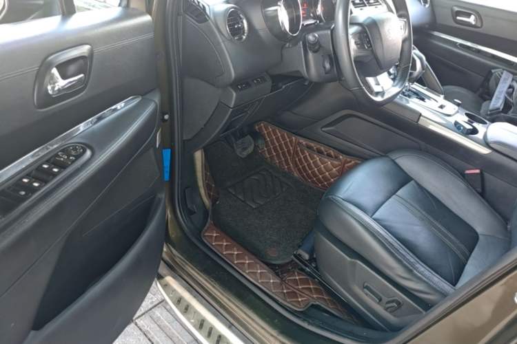 Used Peugeot 3008 2016 2.0L Automatic Trend Edition Driver Seat