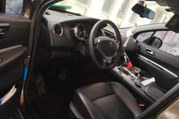Used Peugeot 3008 2016 1.6THP Automatic Standard Edition Driver Seat