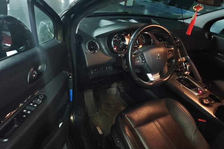 Used Peugeot 3008 2016 1.6THP Automatic Prestige Edition Driver Seat