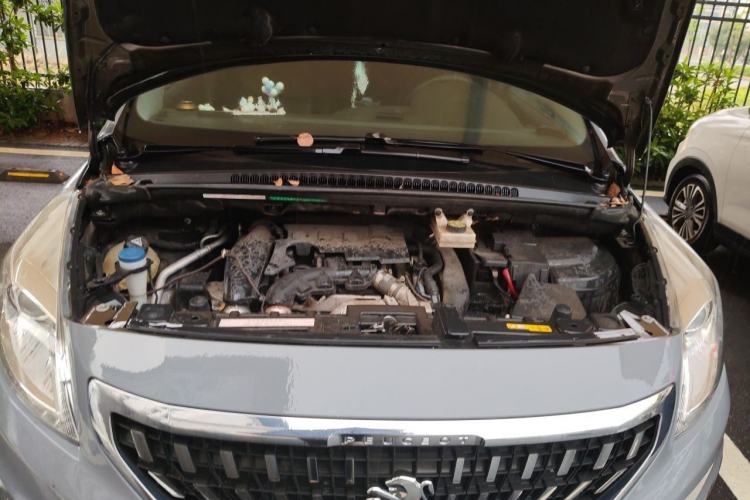 Used Peugeot 3008 2016 1.6THP Automatic Standard Edition Engine Bay