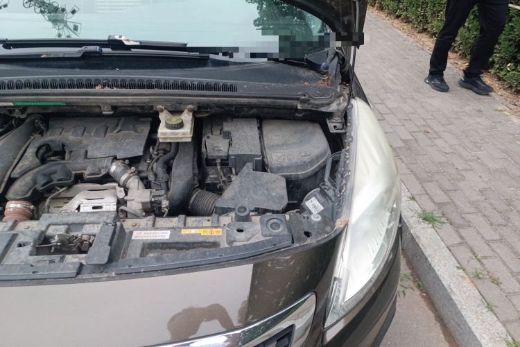 Used Peugeot 3008 2016 1.6THP Automatic Classic Edition Engine Bay Left