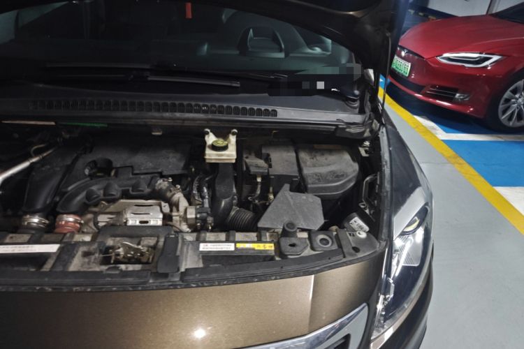 Used Peugeot 3008 2016 1.6THP Automatic Prestige Edition Engine Bay Left
