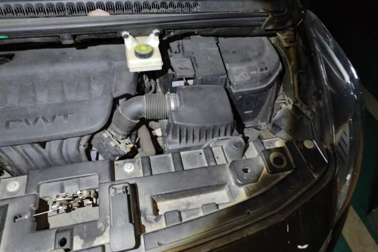 Used Peugeot 3008 2016 2.0L Automatic Standard Edition Engine Bay Left
