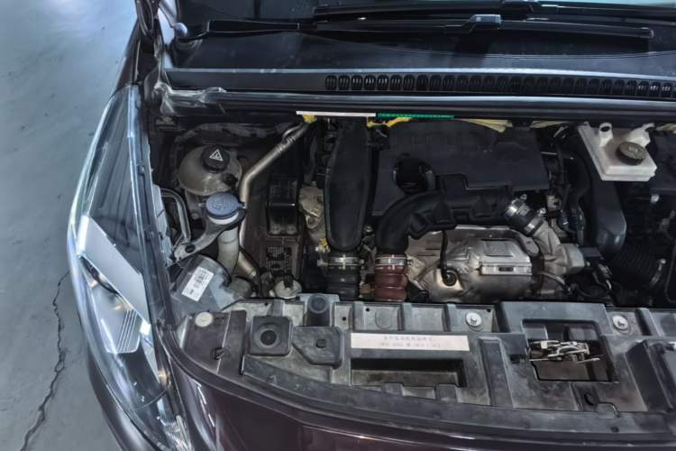Used Peugeot 3008 2016 1.6THP Automatic Prestige Edition Engine Bay Right