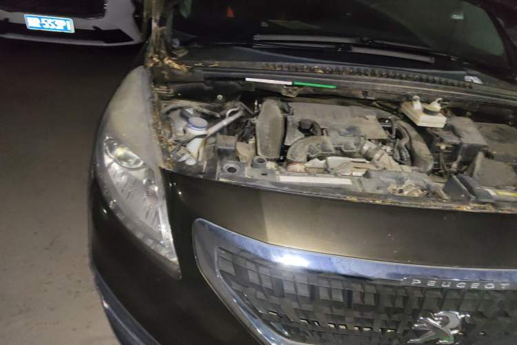 Used Peugeot 3008 2016 1.6THP Automatic Trend Edition Engine Bay Right