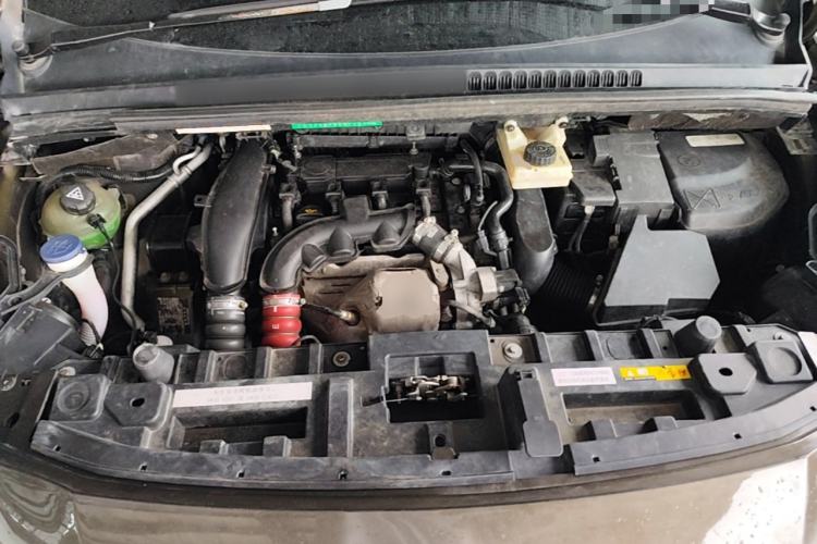 Used Peugeot 3008 2016 1.6THP Automatic Classic Edition Engine Bay