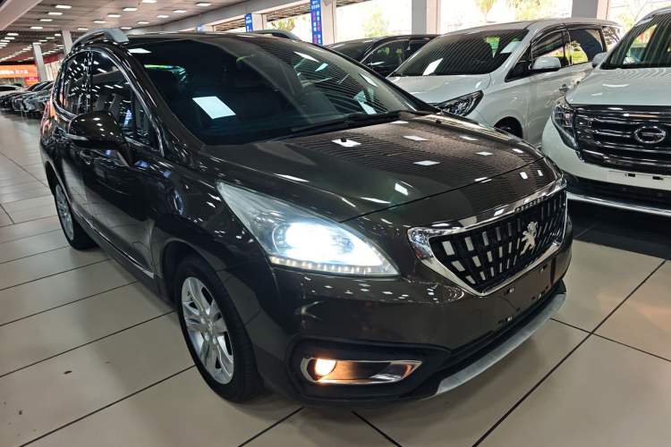 Used Peugeot 3008 2016 1.6THP Automatic Classic Edition Front Right 45 Deg