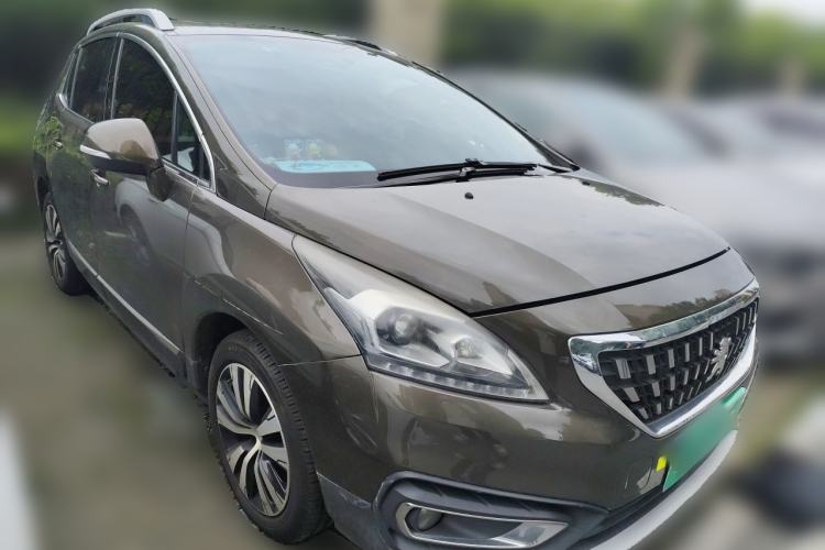 Used Peugeot 3008 2016 2.0L Automatic Trend Edition Front Right 45 Deg