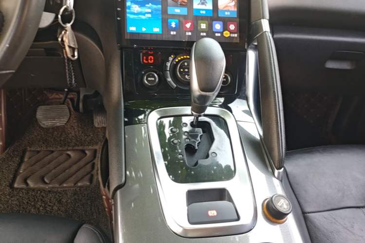 Used Peugeot 3008 2016 2.0L Automatic Trend Edition Gear Lever