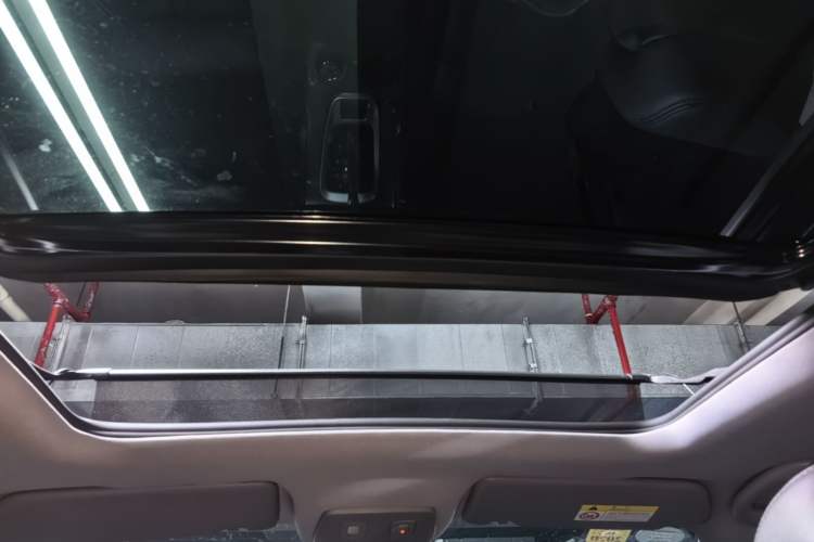 Used Peugeot 3008 2016 1.6THP Automatic Prestige Edition Headliner