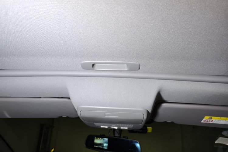 Used Peugeot 3008 2016 2.0L Automatic Classic Edition Headliner