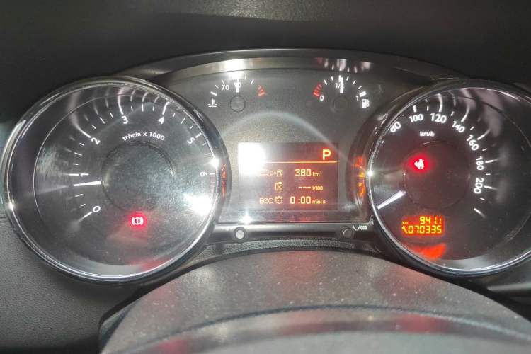 Used Peugeot 3008 2016 1.6THP Automatic Trend Edition Instrument Cluster