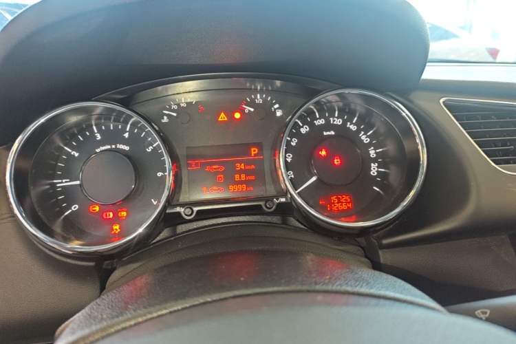 Used Peugeot 3008 2016 1.6THP Automatic Standard Edition Instrument Cluster