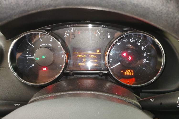 Used Peugeot 3008 2016 1.6THP Automatic Standard Edition Instrument Cluster
