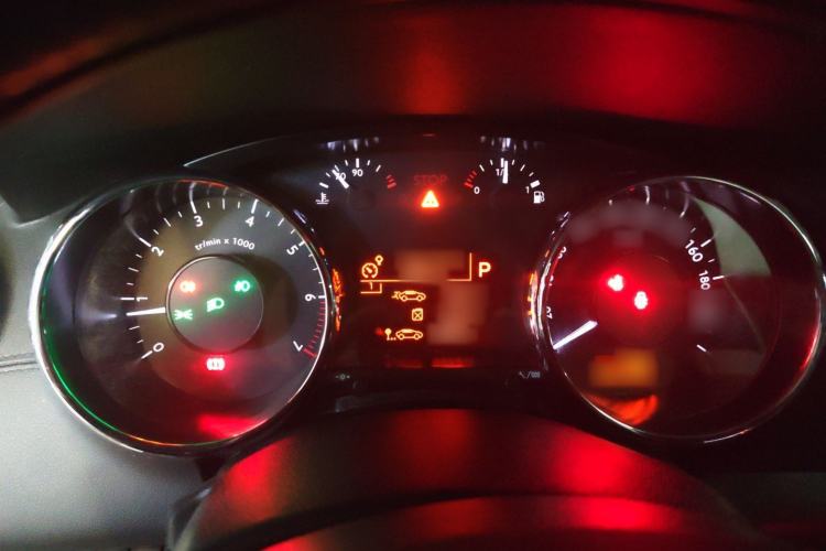 Used Peugeot 3008 2016 1.6THP Automatic Trend Edition Instrument Cluster