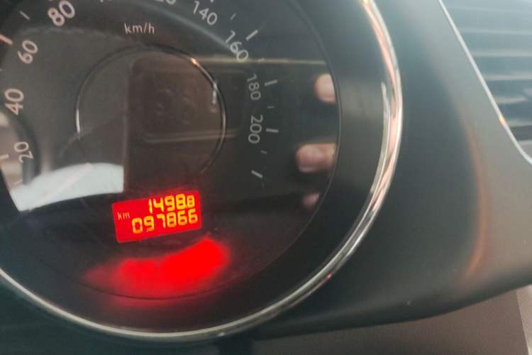 Used Peugeot 3008 2016 1.6THP Automatic Classic Edition Instrument Cluster