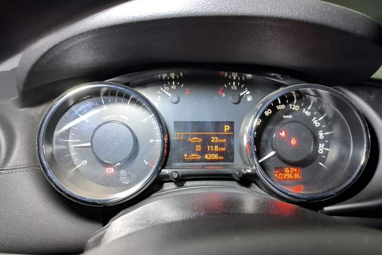 Used Peugeot 3008 2016 2.0L Automatic Classic Edition Instrument Cluster