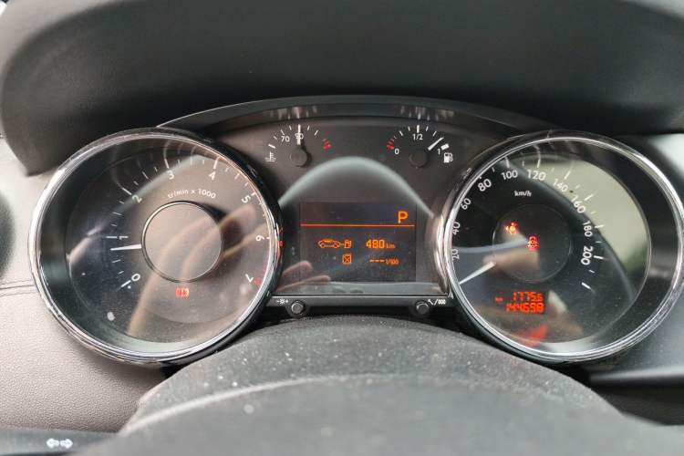 Used Peugeot 3008 2016 2.0L Automatic Trend Edition Instrument Cluster