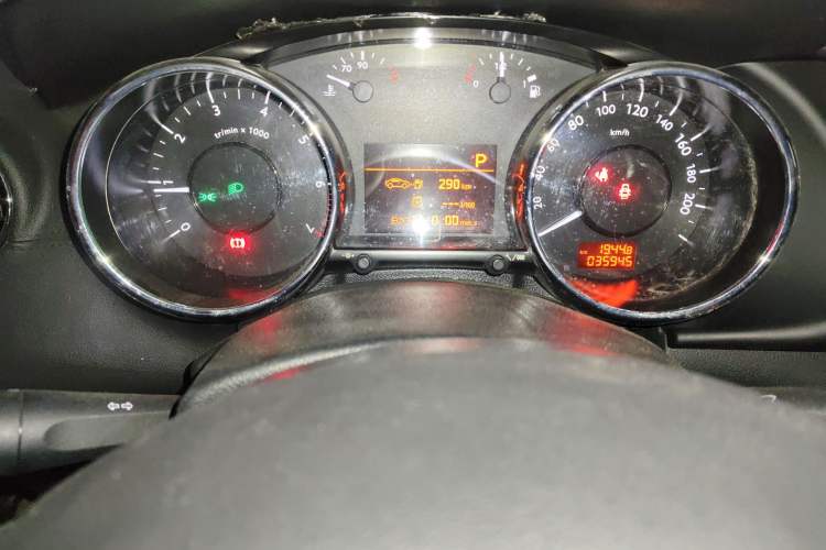 Used Peugeot 3008 2016 1.6THP Automatic Trend Edition Instrument Cluster