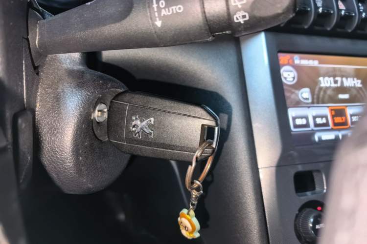 Used Peugeot 3008 2016 1.6THP Automatic Prestige Edition Interior 1