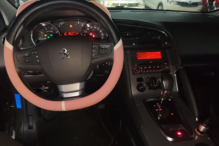 Used Peugeot 3008 2016 1.6THP Automatic Trend Edition Interior 2