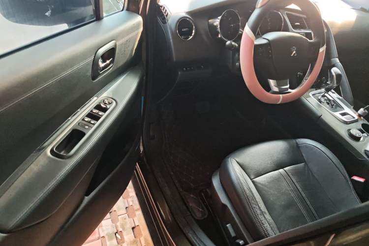 Used Peugeot 3008 2016 1.6THP Automatic Trend Edition Interior 3
