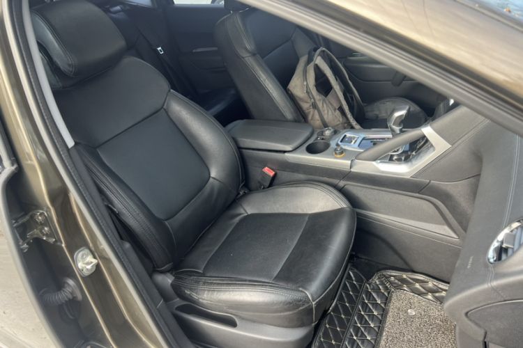 Used Peugeot 3008 2016 1.6THP Automatic Classic Edition Interior 9