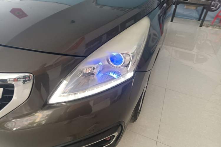 Used Peugeot 3008 2016 1.6THP Automatic Standard Edition Left Front Headlight