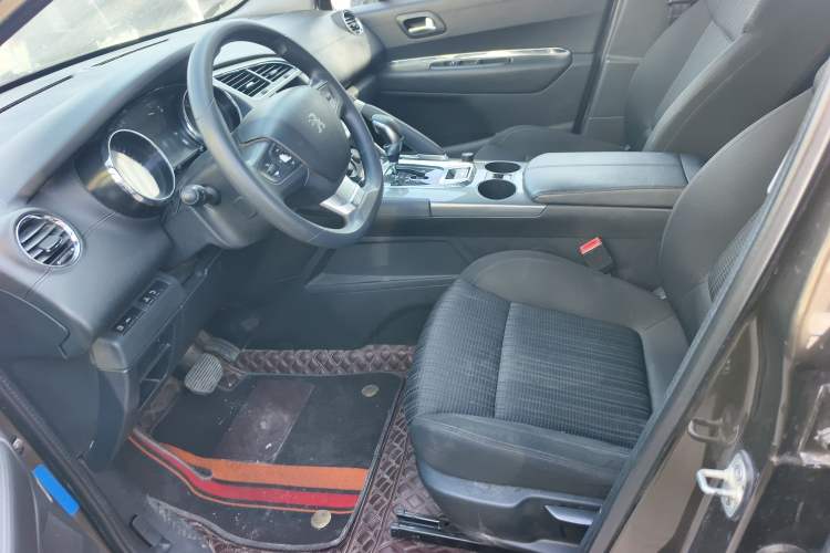Used Peugeot 3008 2016 2.0L Automatic Classic Edition Left Front Seat