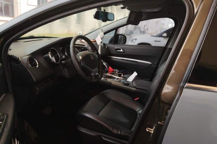 Used Peugeot 3008 2016 1.6THP Automatic Standard Edition Left Front Seat