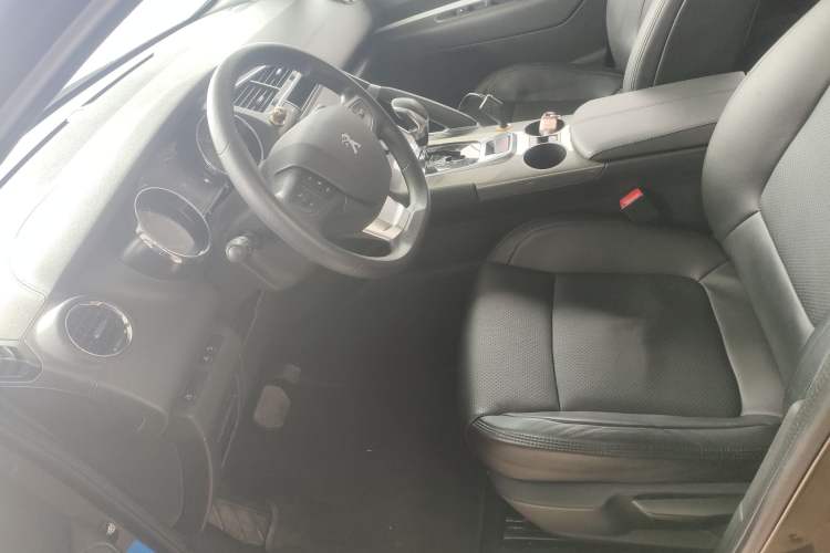 Used Peugeot 3008 2016 2.0L Automatic Classic Edition Left Front Seat