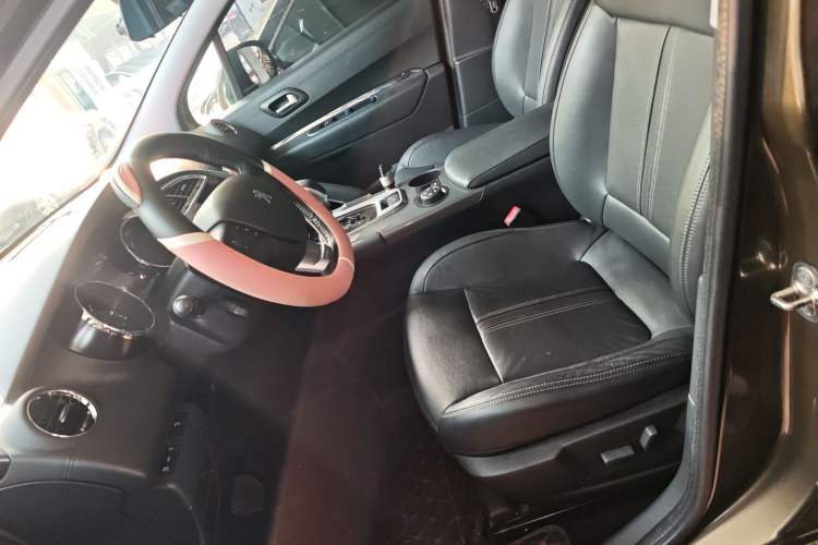 Used Peugeot 3008 2016 1.6THP Automatic Trend Edition Left Front Seat