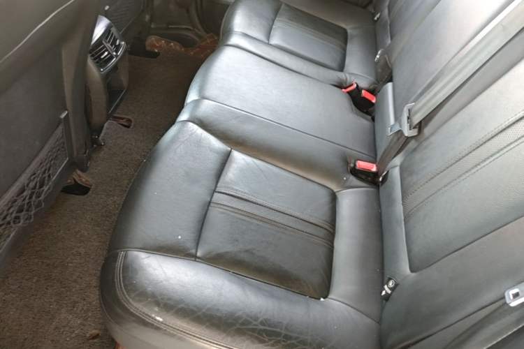 Used Peugeot 3008 2016 2.0L Automatic Trend Edition Left Rear Seat