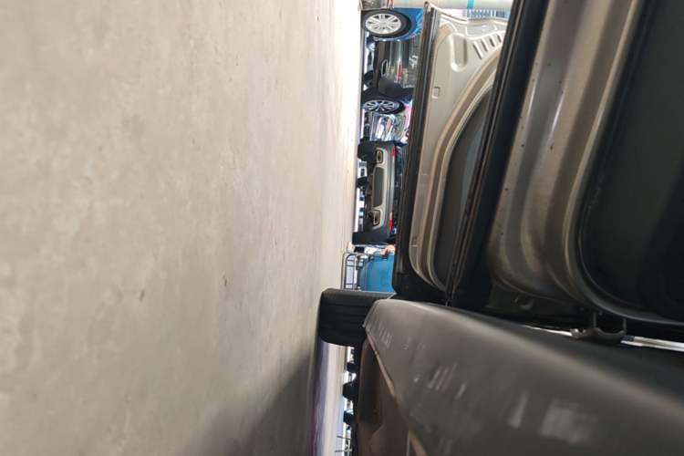 Used Peugeot 3008 2016 1.6THP Automatic Trend Edition Left Side Sill
